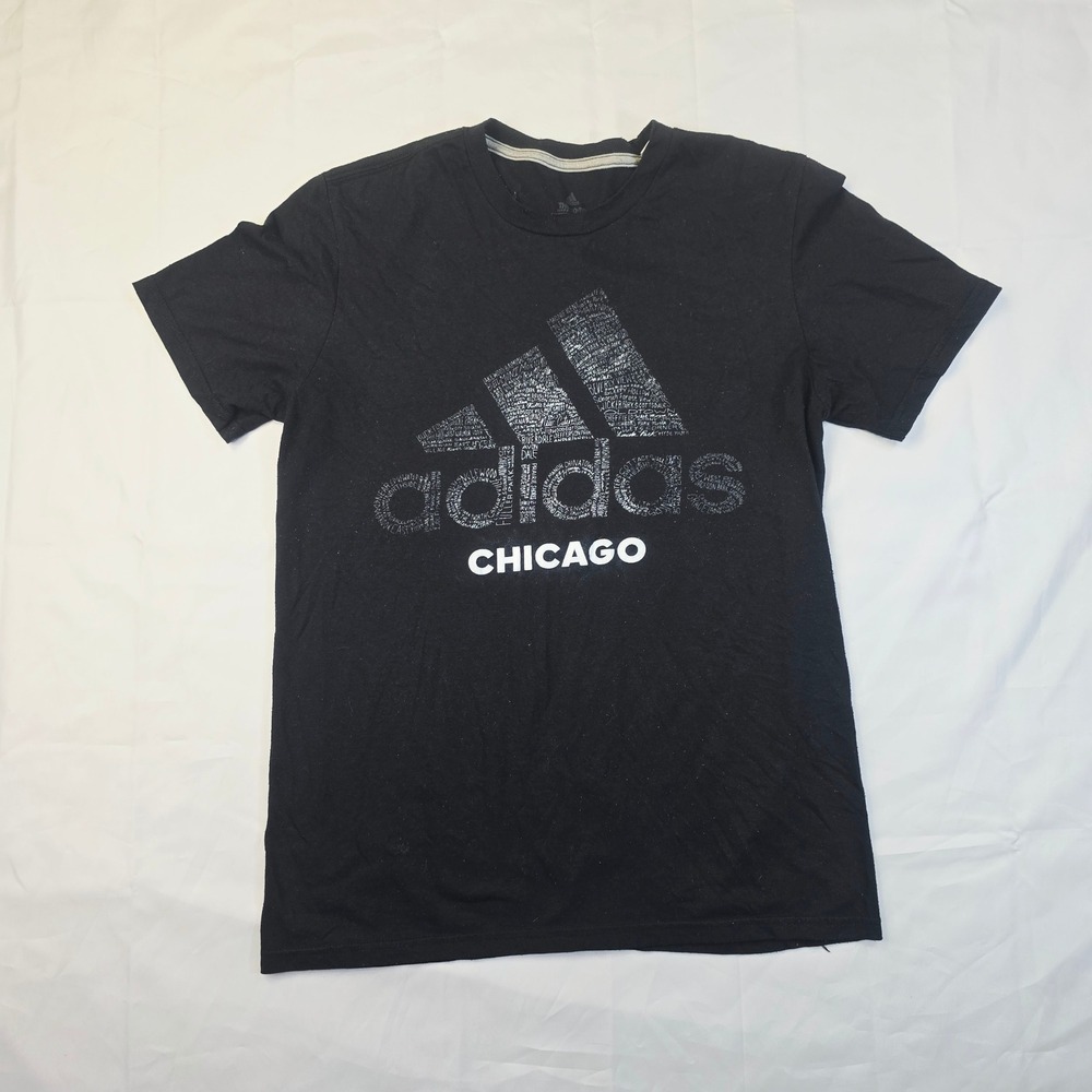 Adidas Men's The Go-To Chicago Graphic Shirt Small Black S Short Sleeve B94